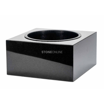 Stylowy zestaw granitowy na pomnik WCUBE15 + CUBE 30 cm – nowoczesna i harmonijna oprawa miejsca pamięci.