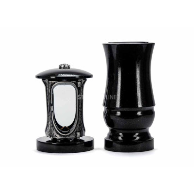 Nowoczesny zestaw granitowy na cmentarz LALUMROSETTESILVER + WMODERN15 – srebrny lampion na znicz i stylowy wazon na kwiaty.