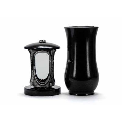 Piękny zestaw granitowy na cmentarz LALUMROSETTESILVER + WCLASSIC15 – srebrny lampion na znicz i klasyczny wazon na kwiaty.