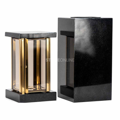 Złoty lampion MIRROW SQUARE GOLD 22 i wazon WCUBE15 – nowoczesny zestaw granitowy na cmentarz.