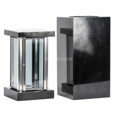 Srebrny lampion MIRROW SQUARE SILVER 22 i wazon WCUBE15 – nowoczesny zestaw granitowy na cmentarz.
