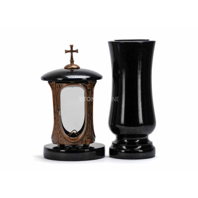 Miedziany lampion LALUMCROSSCOPPER i wazon WSTANDARD12 – elegancki zestaw granitowy na cmentarz.