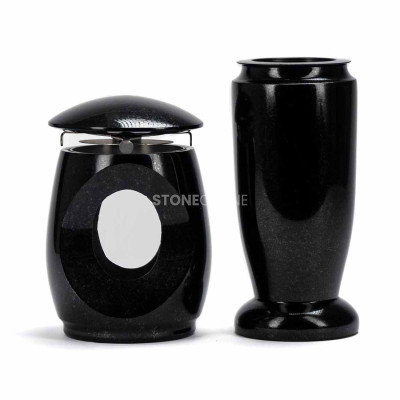 Lampion LTIMELESS12MIN i wazon WELEGANT10 – elegancki komplet granitowy na cmentarz.