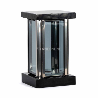 Srebrny kwadratowy lampion granitowy MIRROW SQUARE SILVER StoneOnline na cmentarz – elegancki znicz granitowy z efektem lustra.